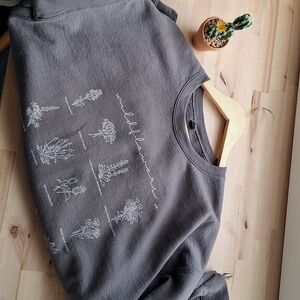 Wildflowers Women's Crew, Sweatshirt Sz. L